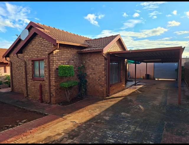 3 BEDROOM HOUSE FOR SALE IN SOSHANGUVE EAST